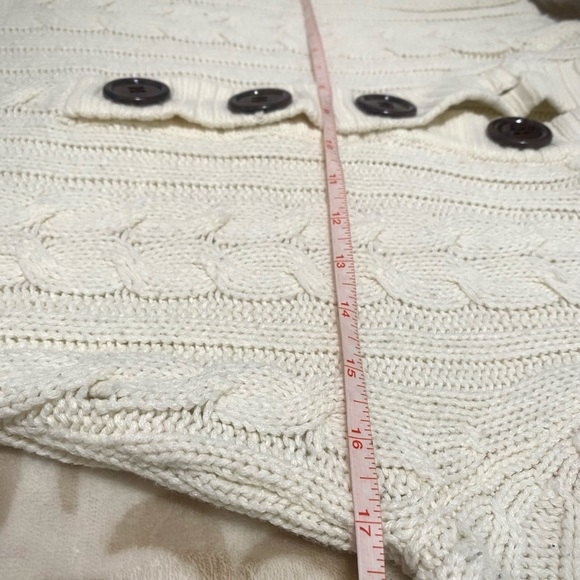 >Small< Long Sleeve Sweater - Picture 9 of 12